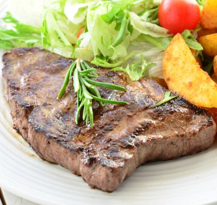 Steak with Chips & Vegetable or Salad 